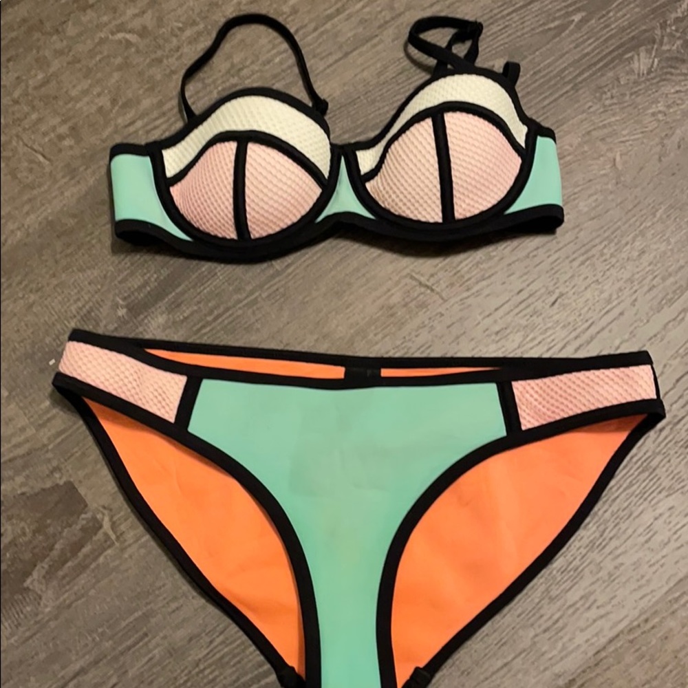 Triangl Bikini